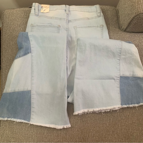 Two Tone Patchwork Fit and Flare Bell Bottom Hippie Boho Jeans Size 9 NEW - Picture 7 of 10